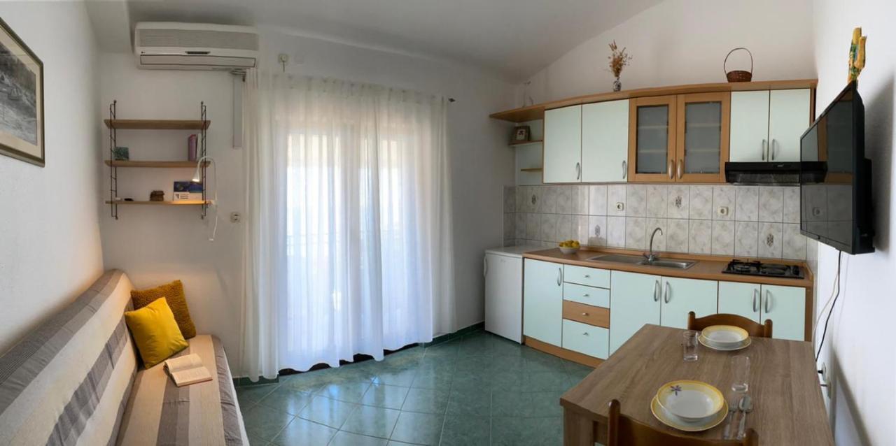 The Ana Apartments Komiža Zewnętrze zdjęcie