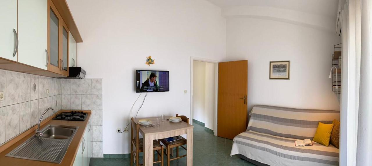 The Ana Apartments Komiža Zewnętrze zdjęcie