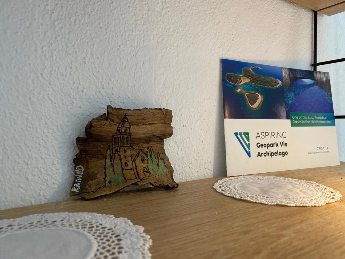 The Ana Apartments Komiža Zewnętrze zdjęcie