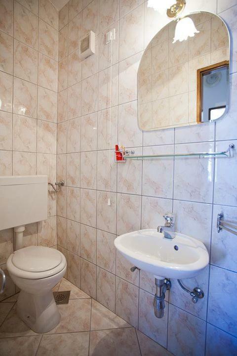 The Ana Apartments Komiža Zewnętrze zdjęcie