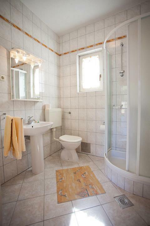 The Ana Apartments Komiža Zewnętrze zdjęcie